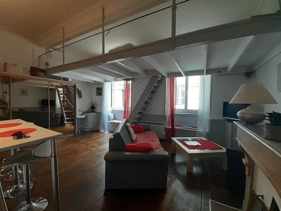 Coquet Studio En Mezzanine Nuit Pour 2 Personnes Saint-Girons  Dış mekan fotoğraf